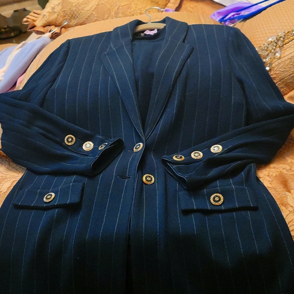 St. John 3 Piece Wintergreen Stripped Jacket Santana knit Pantsuit